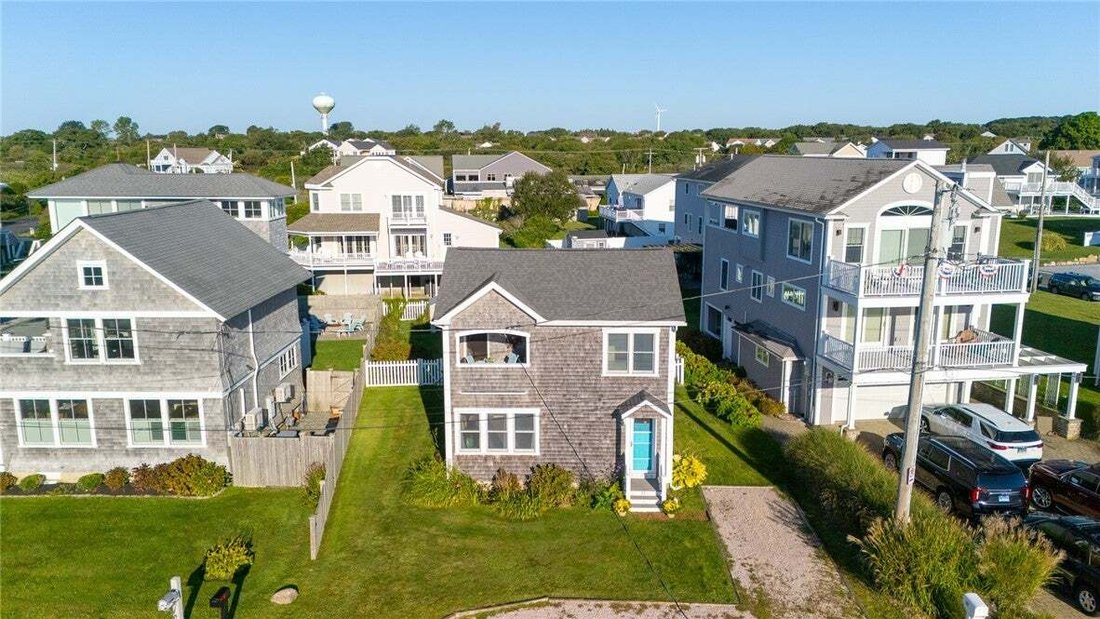 Narragansett, Rhode Island, United States 2 - 18813538