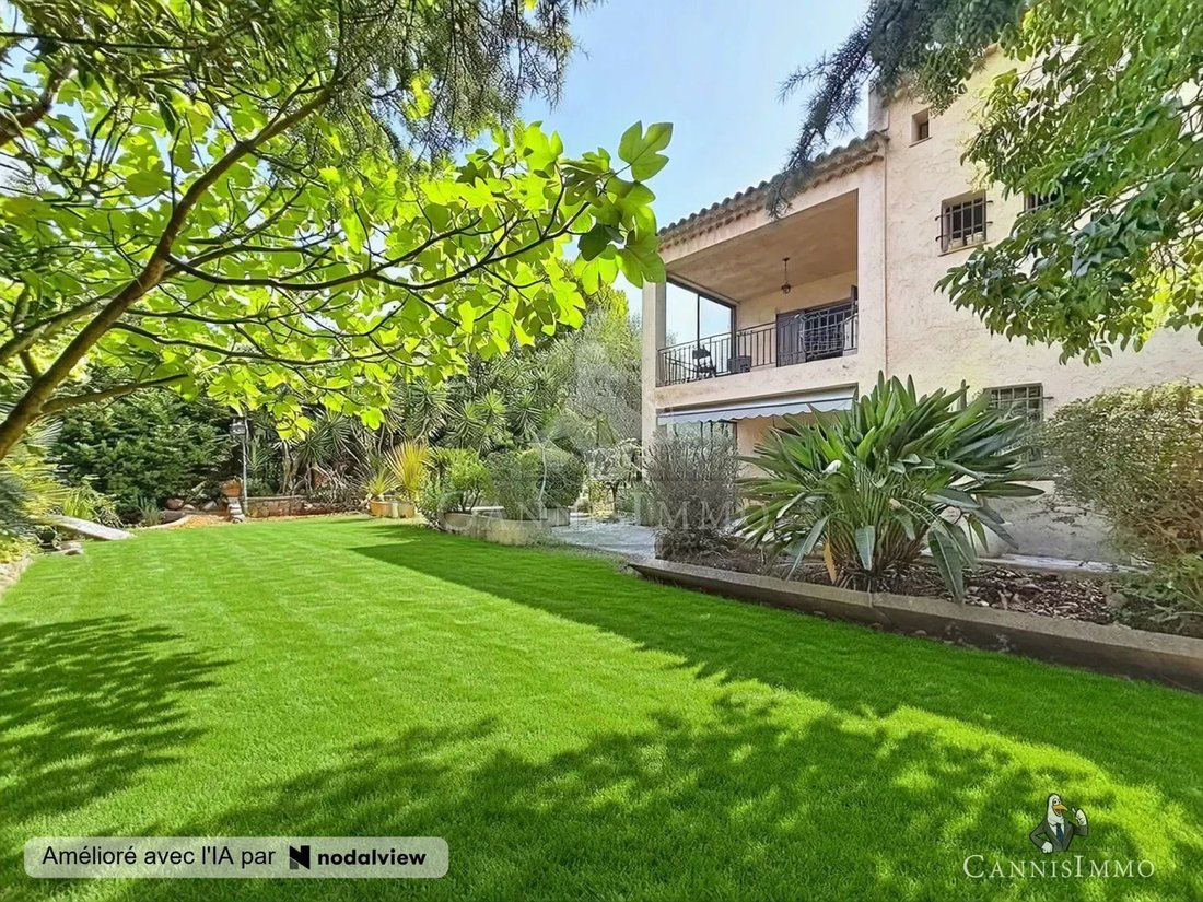 Casa en Mougins, Provenza-Alpes-Costa Azul, Francia 4 - 18812397