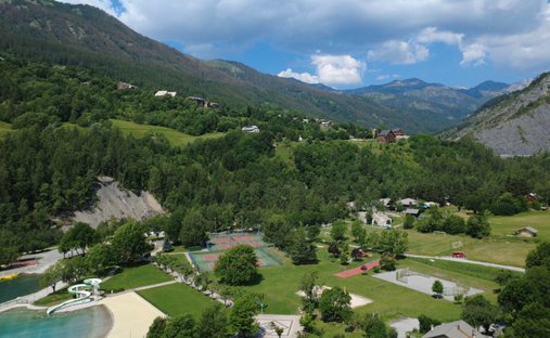 Chalet à Allos, Provence-Alpes-Côte d'Azur, France 1