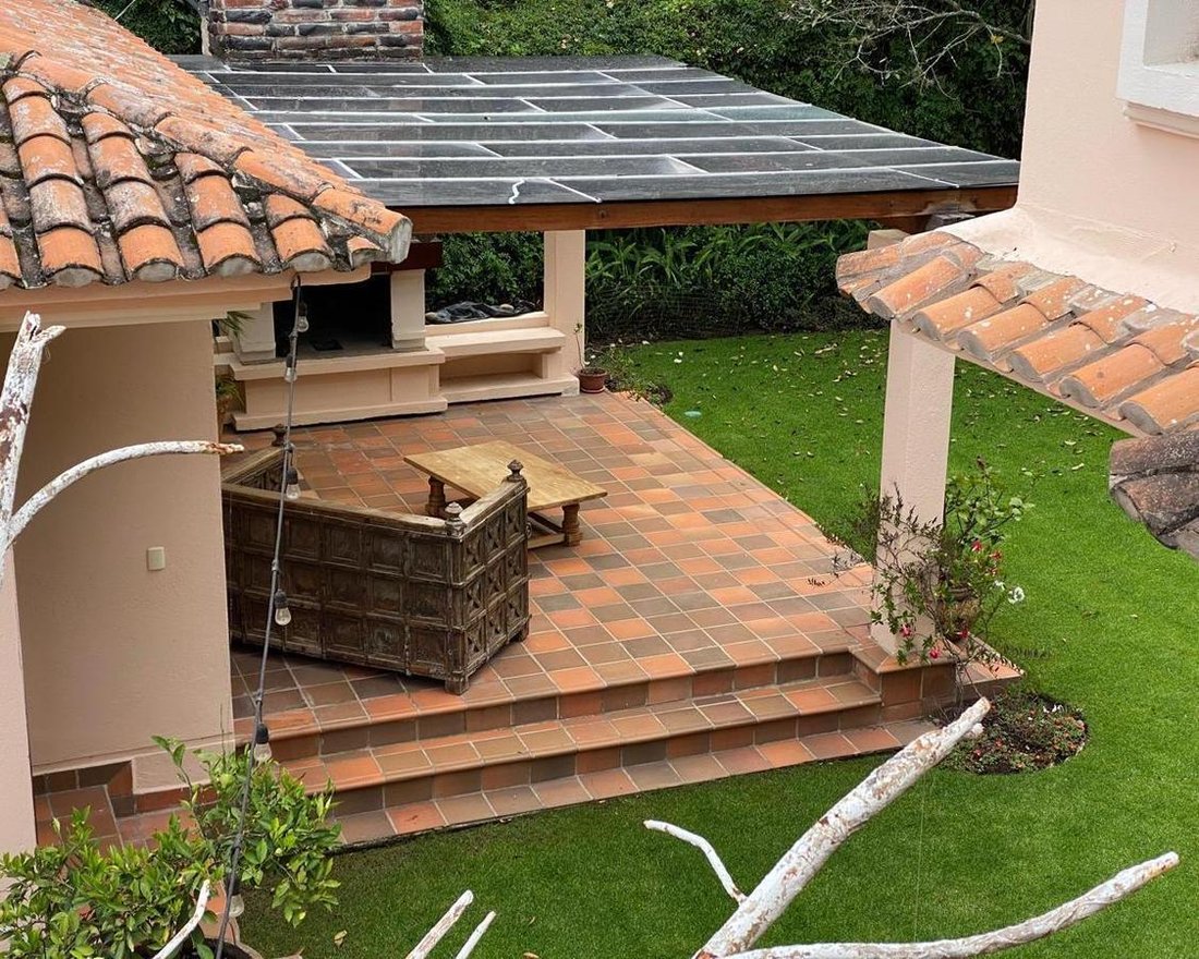 Haus in Quito, Provinz Pichincha, Ecuador 1 - 18811146