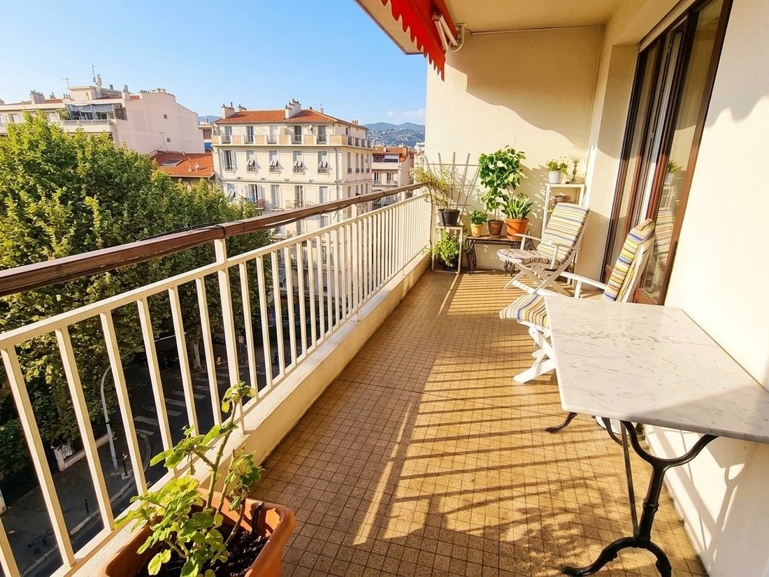 Apartamento en Niza, Provenza-Alpes-Costa Azul, Francia 1 - 18812702