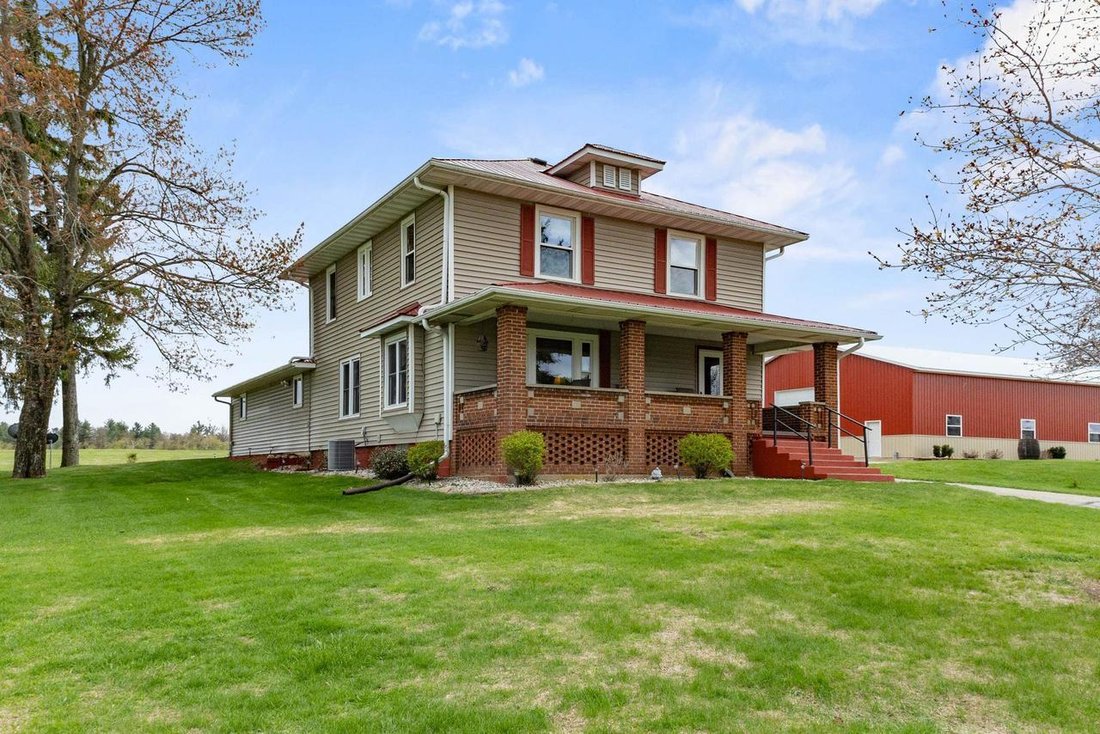 House in Iola, Wisconsin, United States 1 - 18814033