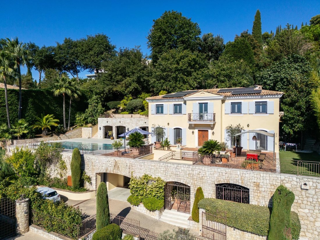 Villa en Niza, Provenza-Alpes-Costa Azul, Francia 1 - 18812349