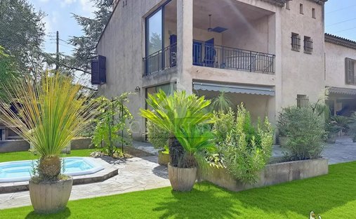 Maison à Mougins, Provence-Alpes-Côte d'Azur, France 1