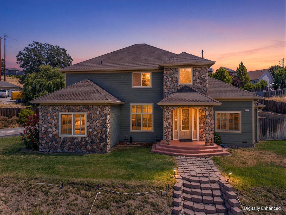 House in Ukiah, California, United States 1 - 18674934