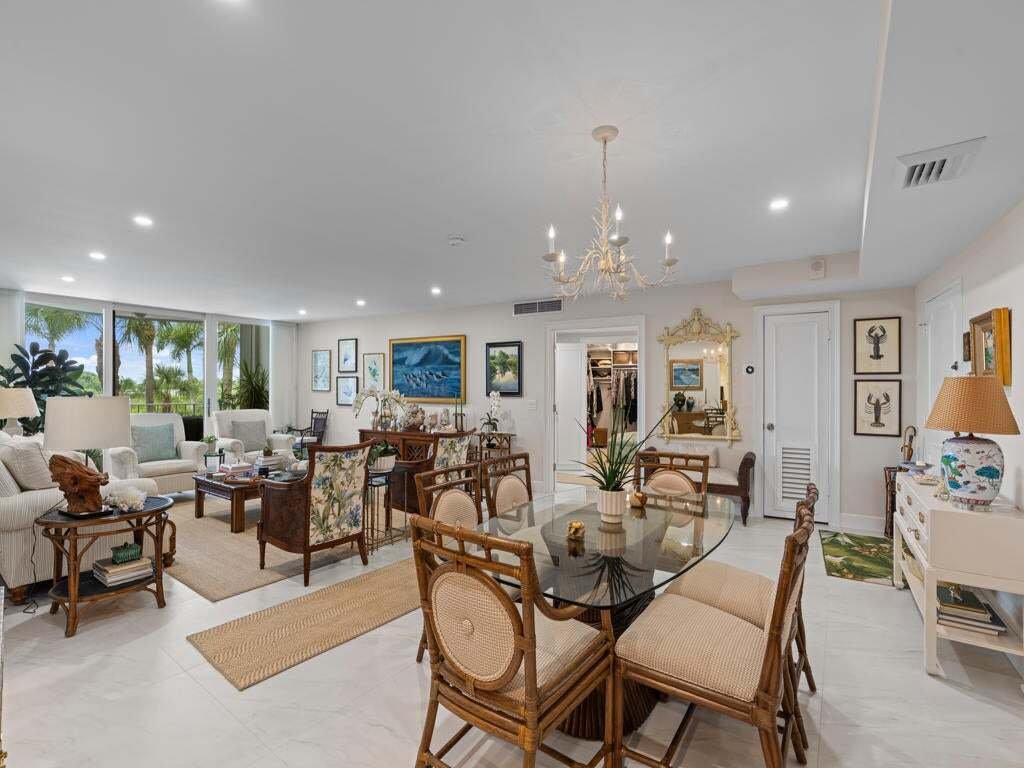 Co Op in Palm Beach, Florida, United States 5 - 18814746