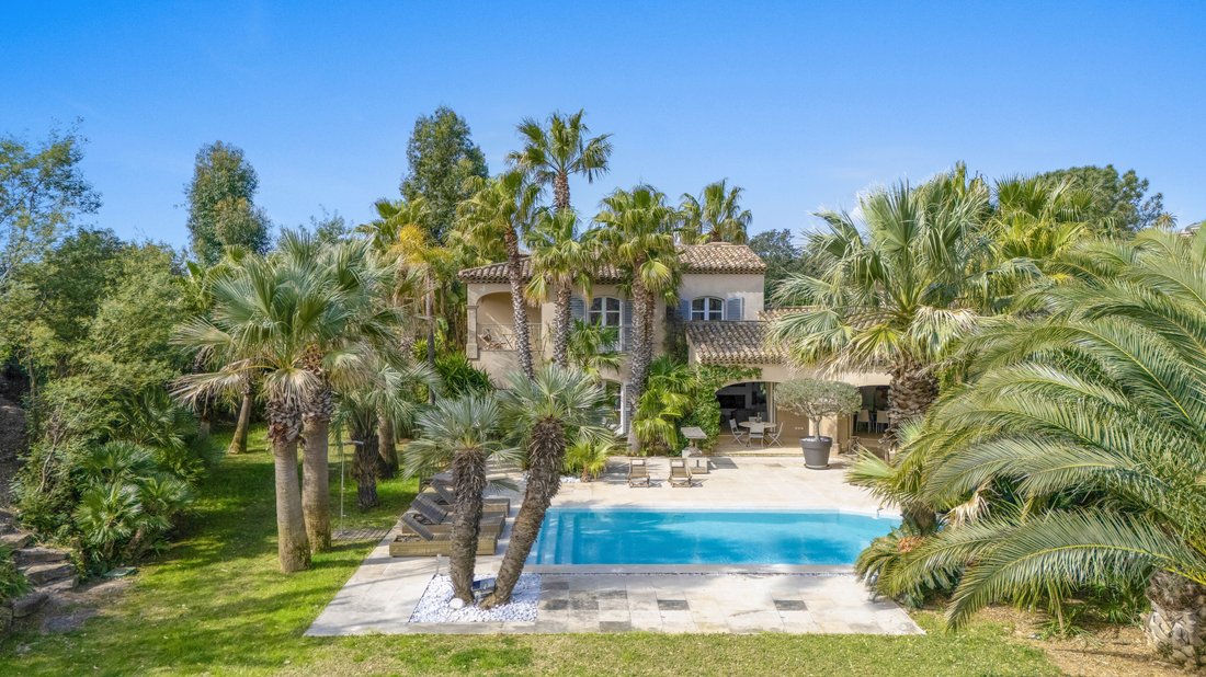 Villa in Grimaud, Provence-Alpes-Côte d'Azur, Frankreich 1 - 18815532