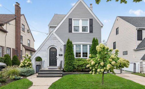 Casa a Mineola, New York, Stati Uniti 1