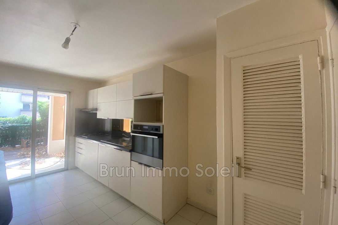 Wohnung in Saint-Laurent-du-Var, Provence-Alpes-Côte d'Azur, Frankreich 5 - 18812480