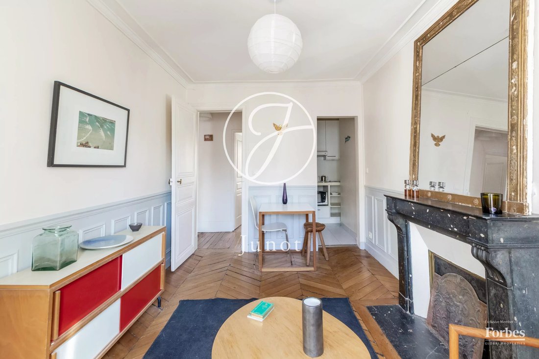 Apartment in Montmartre, Paris 18e Arrondissement, Paris 5 - 18812815