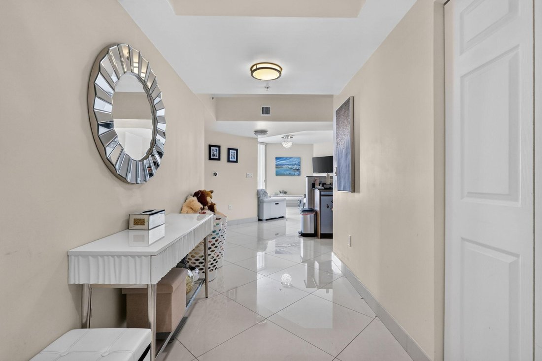 Condo in Golden Beach, Florida, United States 1 - 18815232