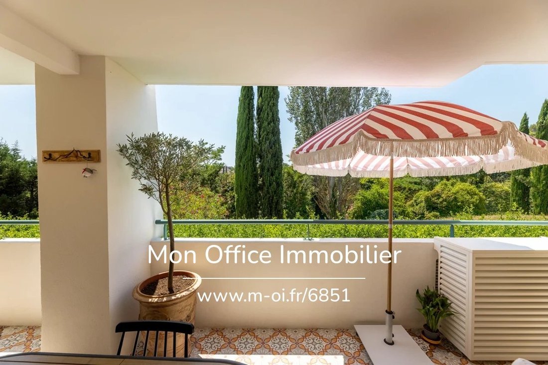 Apartment in Mazenod-Bellevue-Saint Donat-Banon, Aix-en-Provence, France 2 - 18812516