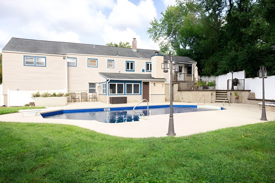 House in Red Bank, New Jersey, United States 4 - 18110613