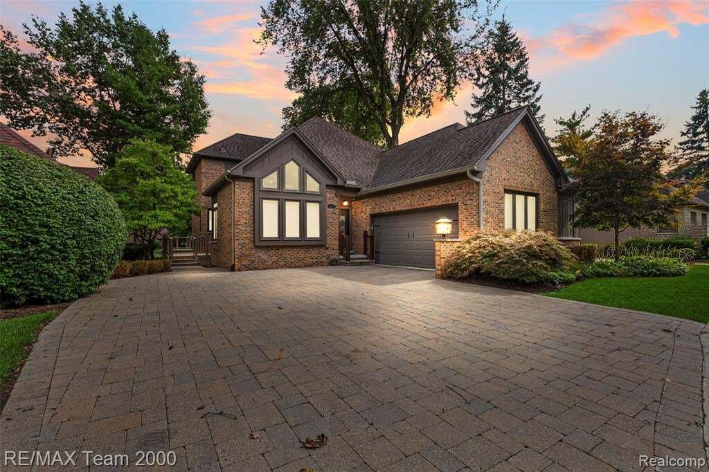 Eigentumswohnung in Dearborn Heights, Michigan, Vereinigte Staaten 1 - 18813584