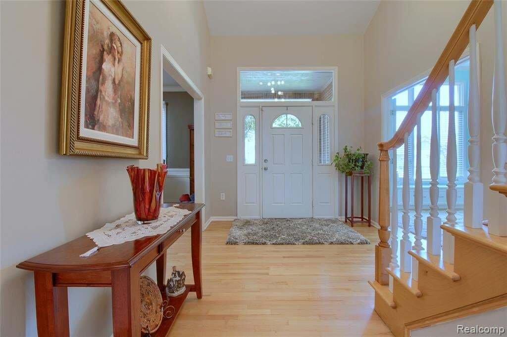 House in Walled Lake, Michigan, United States 5 - 18813586