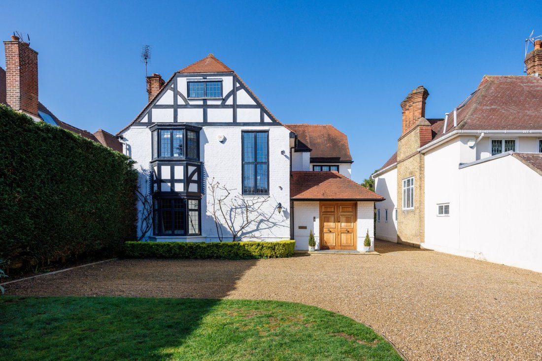 Casa en Coombe, Borough Real de Kingston upon Thames, Inglaterra 1 - 17480342