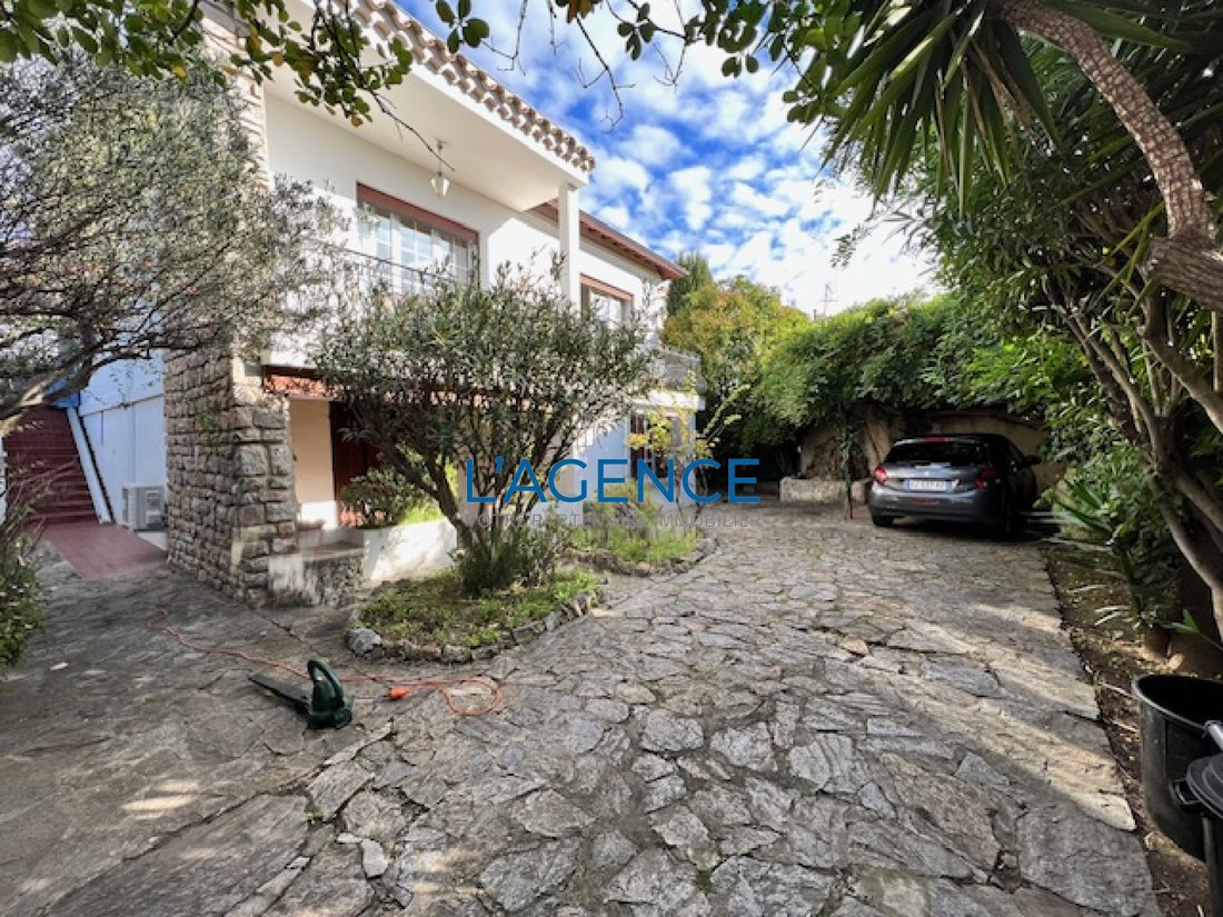 Maison à Hyères, Provence-Alpes-Côte d'Azur, France 1 - 18815329