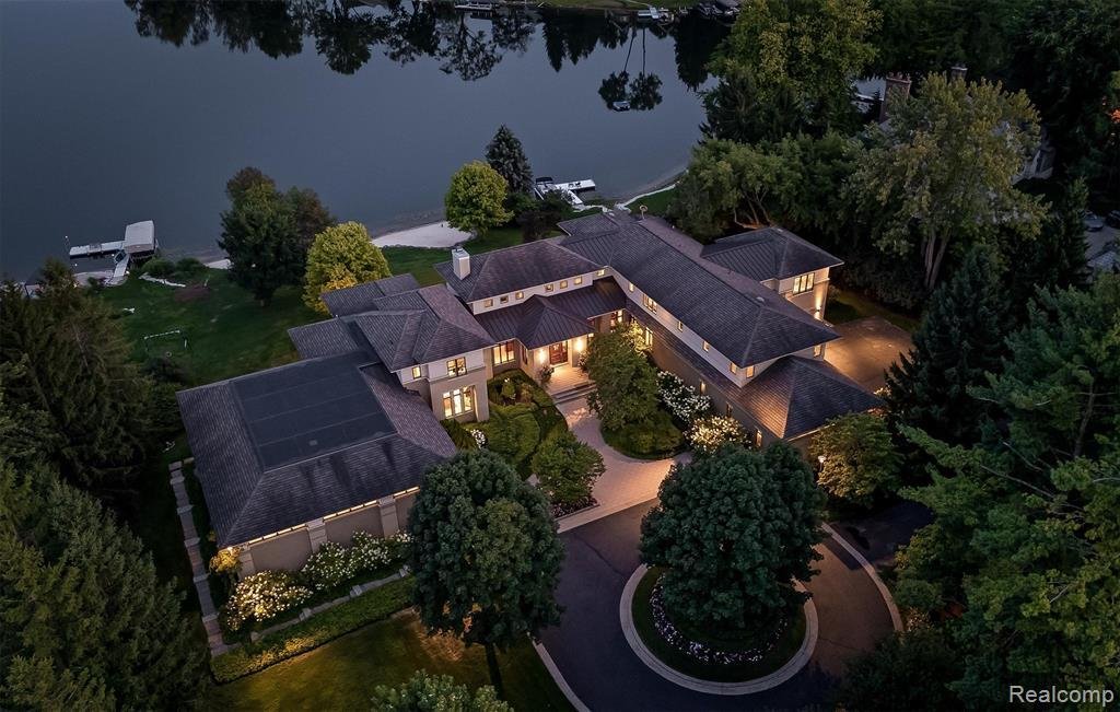 Casa a Orchard Lake Village, Michigan, Stati Uniti 1 - 18809477