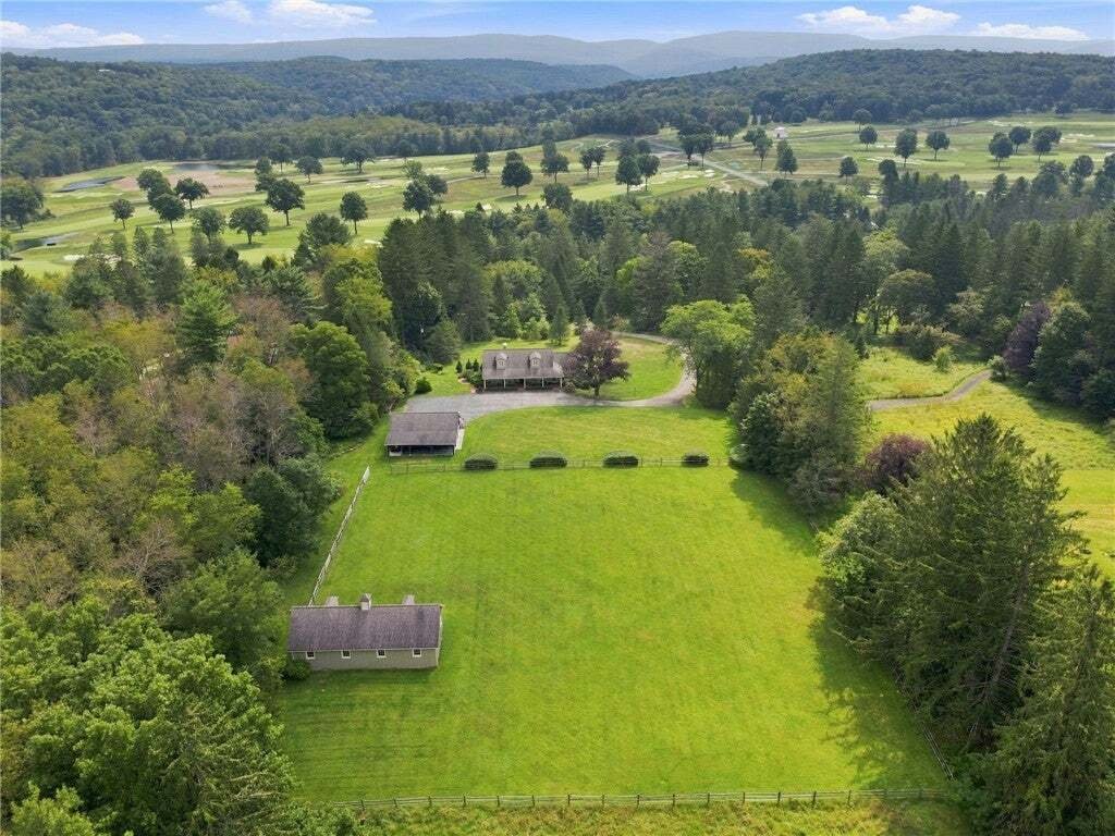 House in Ligonier, Pennsylvania, United States 5 - 18813836