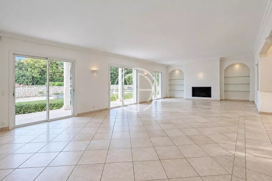 Villa a Mougins, Provenza-Alpi-Costa Azzurra, Francia 4 - 17888714