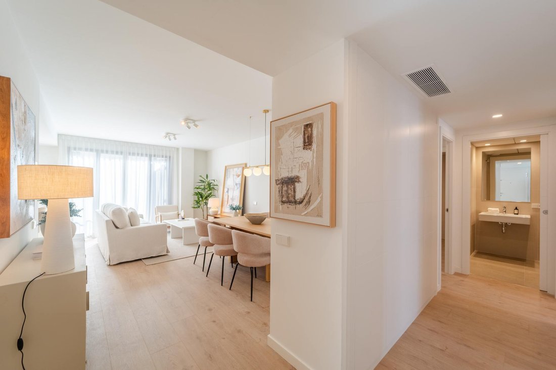 Apartment in Extramurs, Valencia, Spain 5 - 17929753