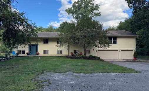 House in Highland Charter Township, Michigan, United States 1