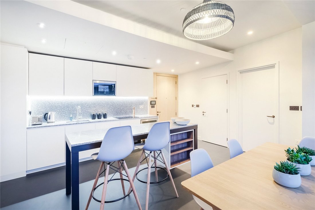 Apartamento en White City, Hammersmith y Fulham, Inglaterra 5 - 18811394