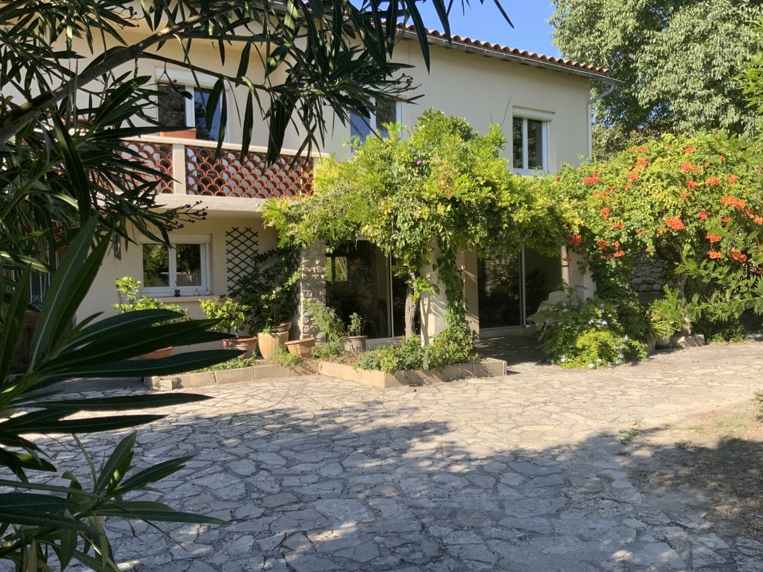 Casa en Uzès, Occitania, Francia 5 - 18812785