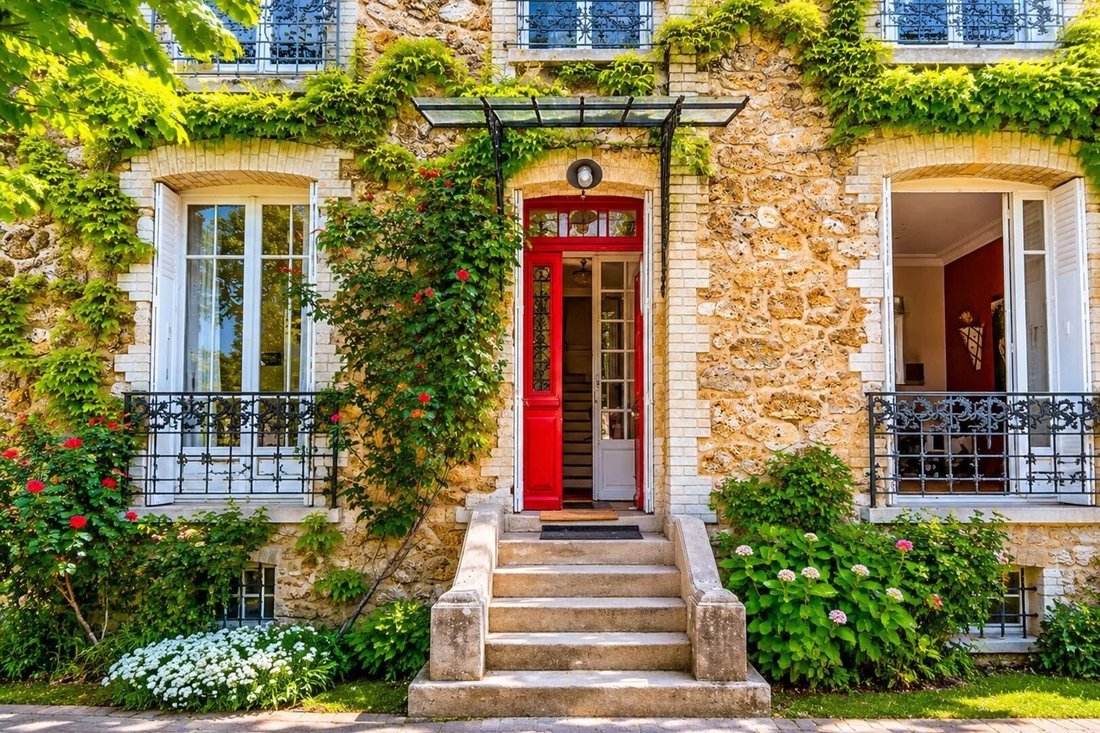 Casa en Chennevieres-sur-Marne, Isla de Francia, Francia 1 - 18813038