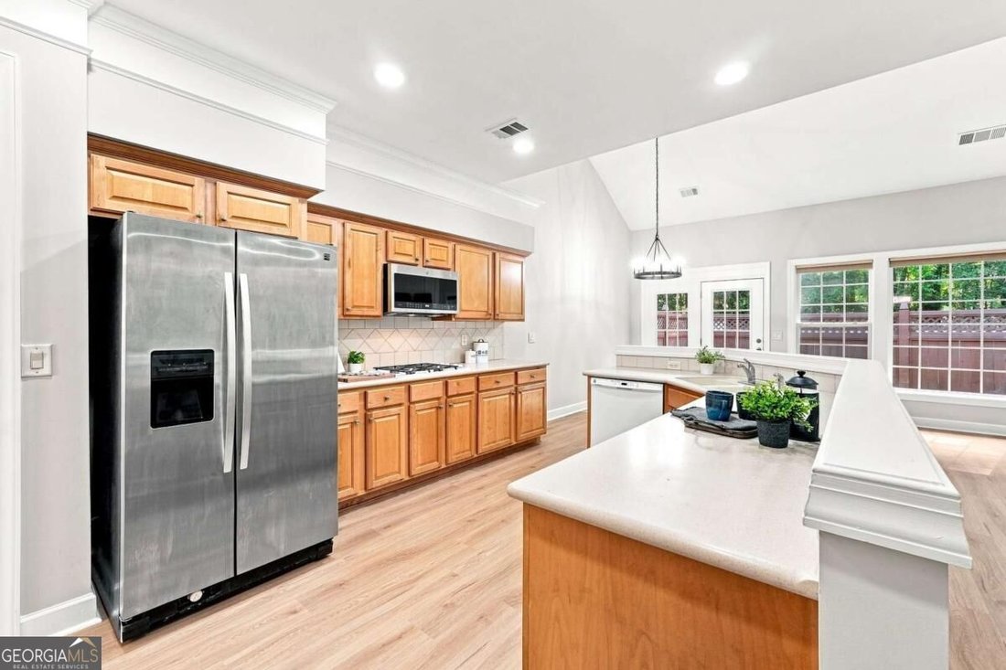 Townhouse in Alpharetta, Georgia, United States 3 - 18811975
