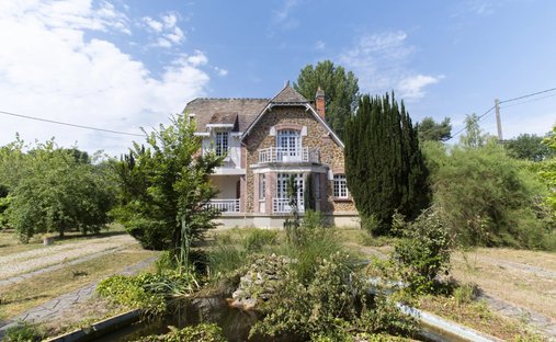 House in Arrondissement of Fontainebleau, Ile-de-France, France 1