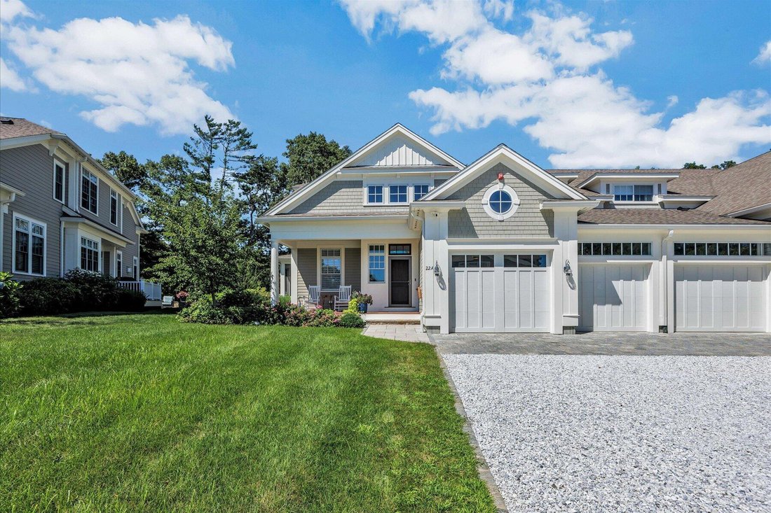 House in Mashpee, Massachusetts, United States 3 - 18813699