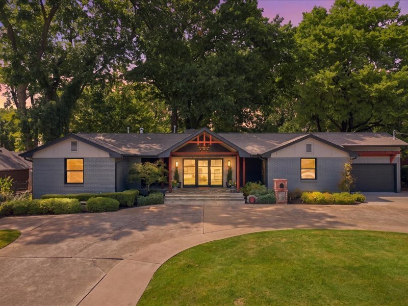 Haus in Cedarhurst of Woodland Hills, Oklahoma, Vereinigte Staaten 1 - 18813390