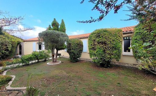 Haus in Perigny, Neu-Aquitanien, Frankreich 1