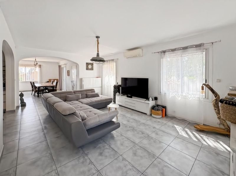 Villa in La Garde, Provence-Alpes-Côte d'Azur, France 3 - 18815405