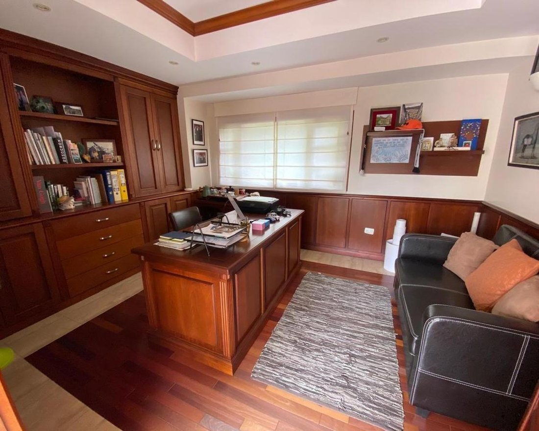 Haus in Quito, Provinz Pichincha, Ecuador 4 - 18811146