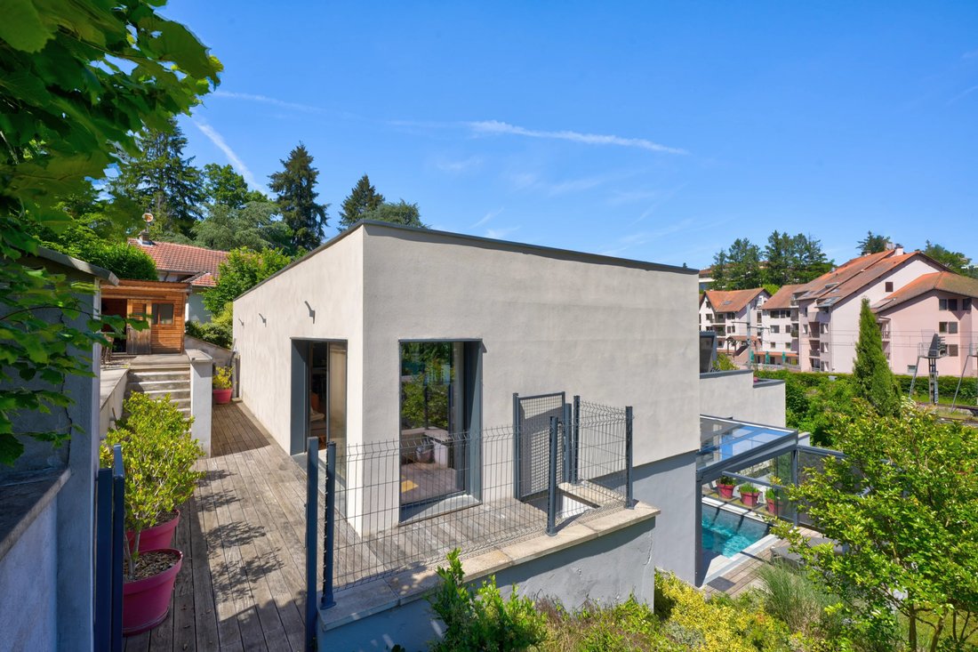 House in Charbonnieres-les-Bains, Auvergne-Rhône-Alpes, France 5 - 18812208