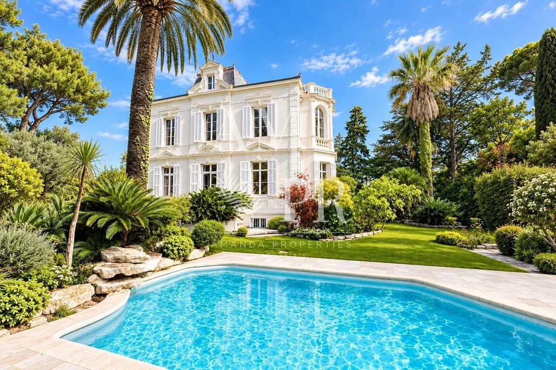 Villa in Saint Nicolas, Cannes, France 1 - 18812645
