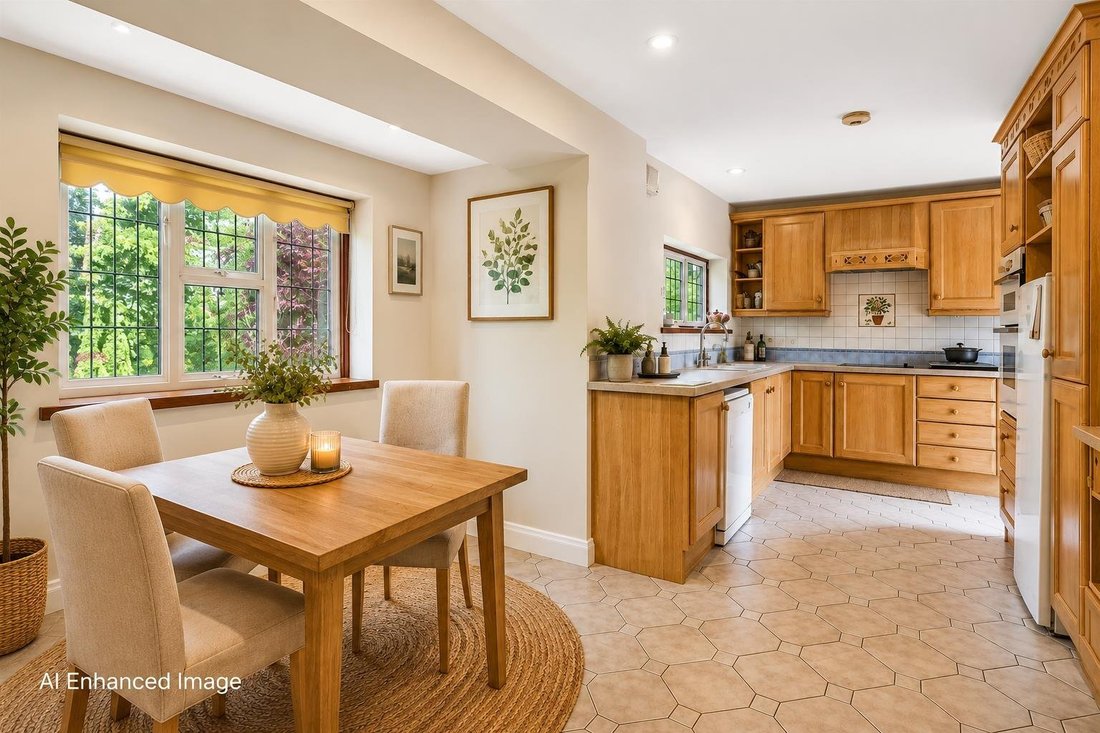 Casa a Nork, Reigate and Banstead, Inghilterra 4 - 16702249