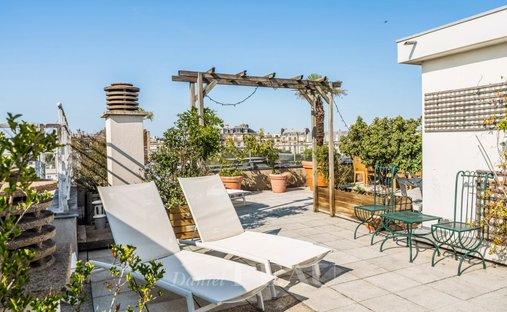 Apartment in La Plaine des Sablons, Neuilly-sur-Seine, France 1