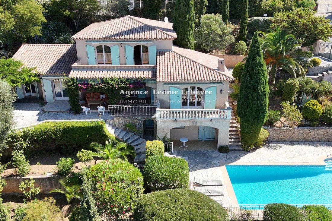 Villa à Les Issambres, Roquebrune-sur-Argens, France 2 - 18807130
