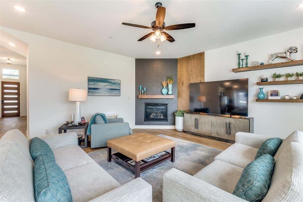 House in North Richland Hills, Texas, United States 5 - 18811980