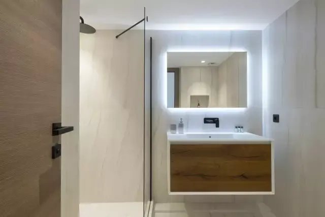 Appartement à Cannes, Provence-Alpes-Côte d'Azur, France 4 - 18274302