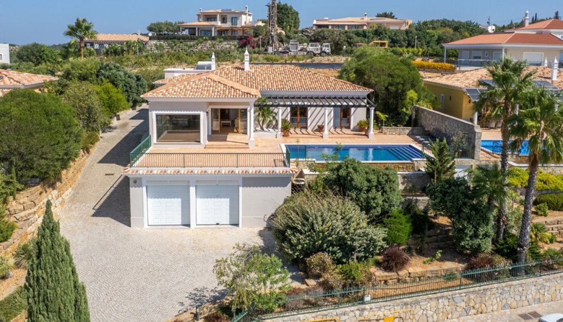 Villa à Santa Bárbara de Nexe, Algarve, Portugal 2 - 18812668