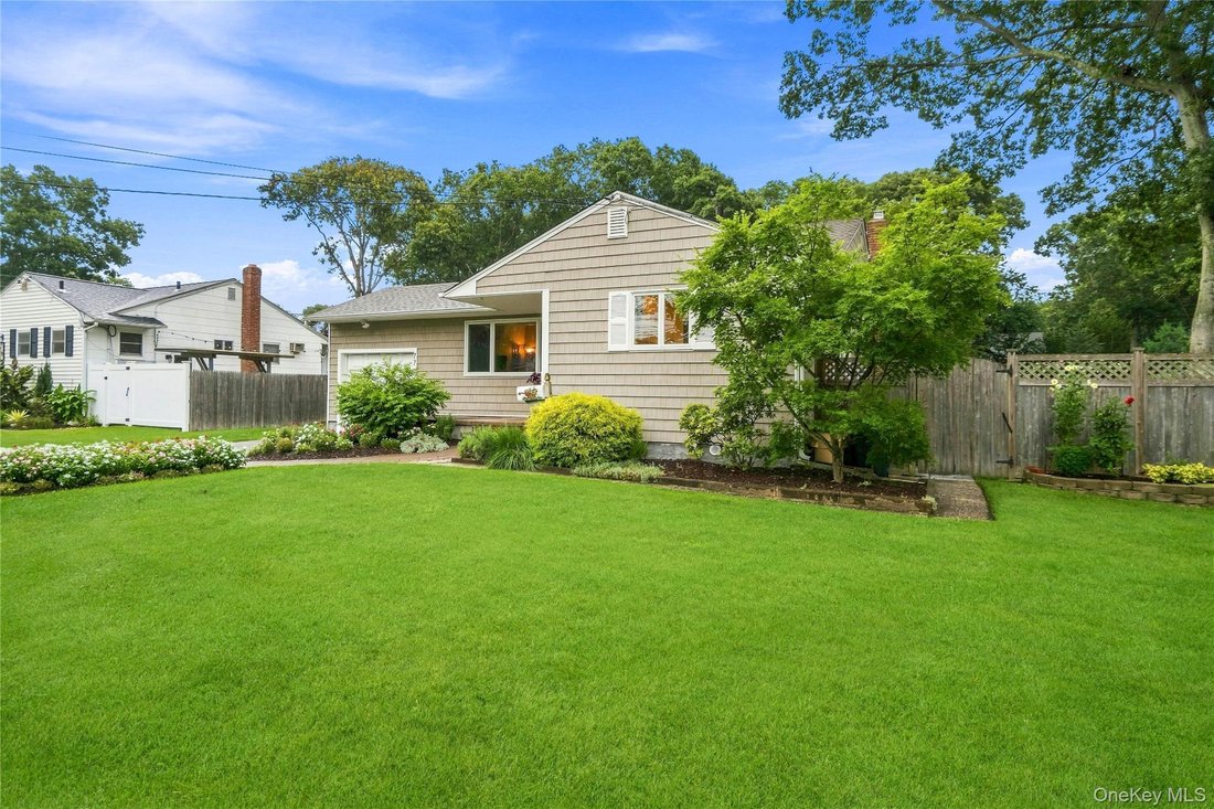 Casa en Yaphank, Nueva York, Estados Unidos 1 - 18815137