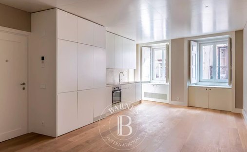 Apartment in Misericordia, Lisbon, Portugal 1