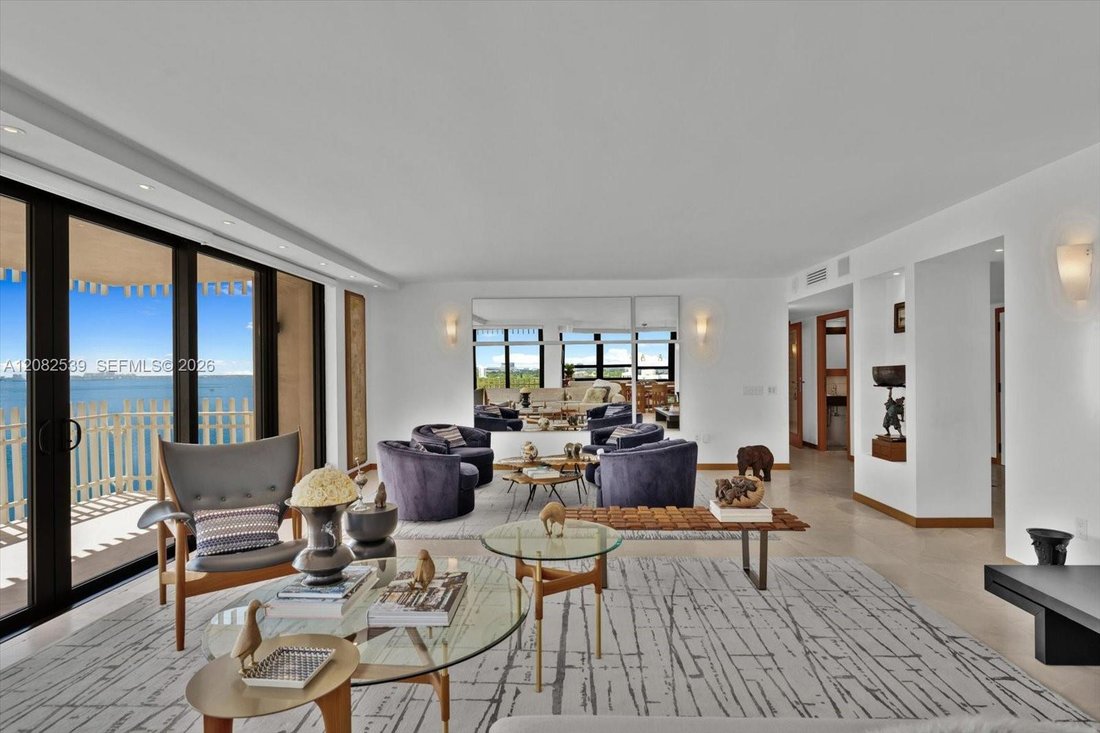 Condo in Miami, Florida, United States 3 - 18813429