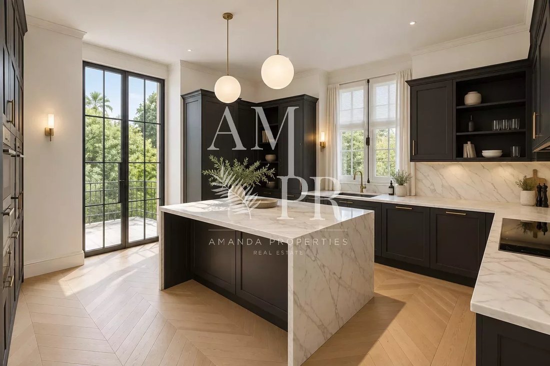 Villa in Saint Nicolas, Cannes, France 5 - 18812645