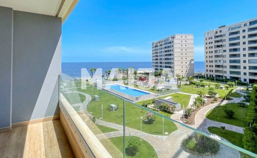 Condo in Torrevieja, Valencian Community, Spain 1