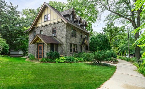 House in Maple Bluff, Wisconsin, United States 1